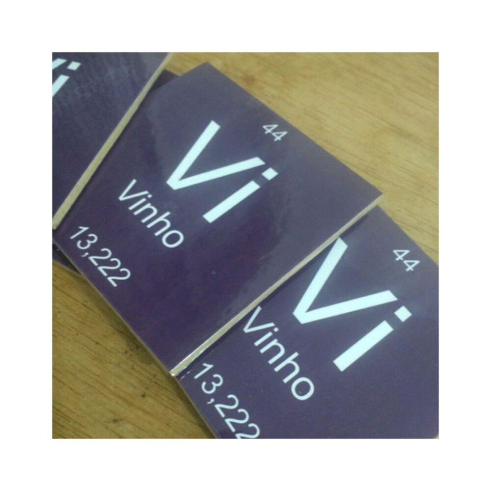 Porta copo/ímã decorativo Tabela Periódica Vinho