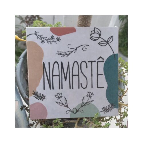 Porta copo/ ímã decorativo Namastê