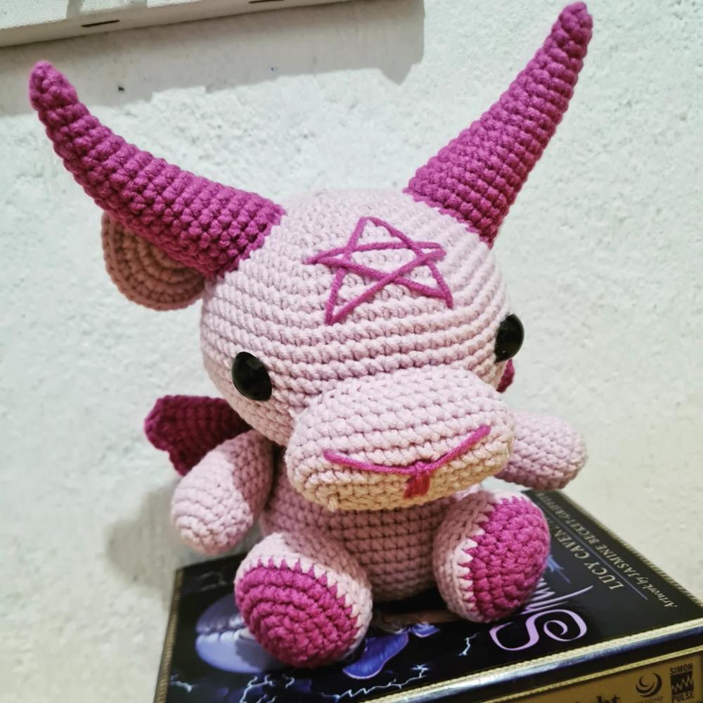 Baphomet Amigurumi Baphominho Crochê Artesanal Místico Esotéri