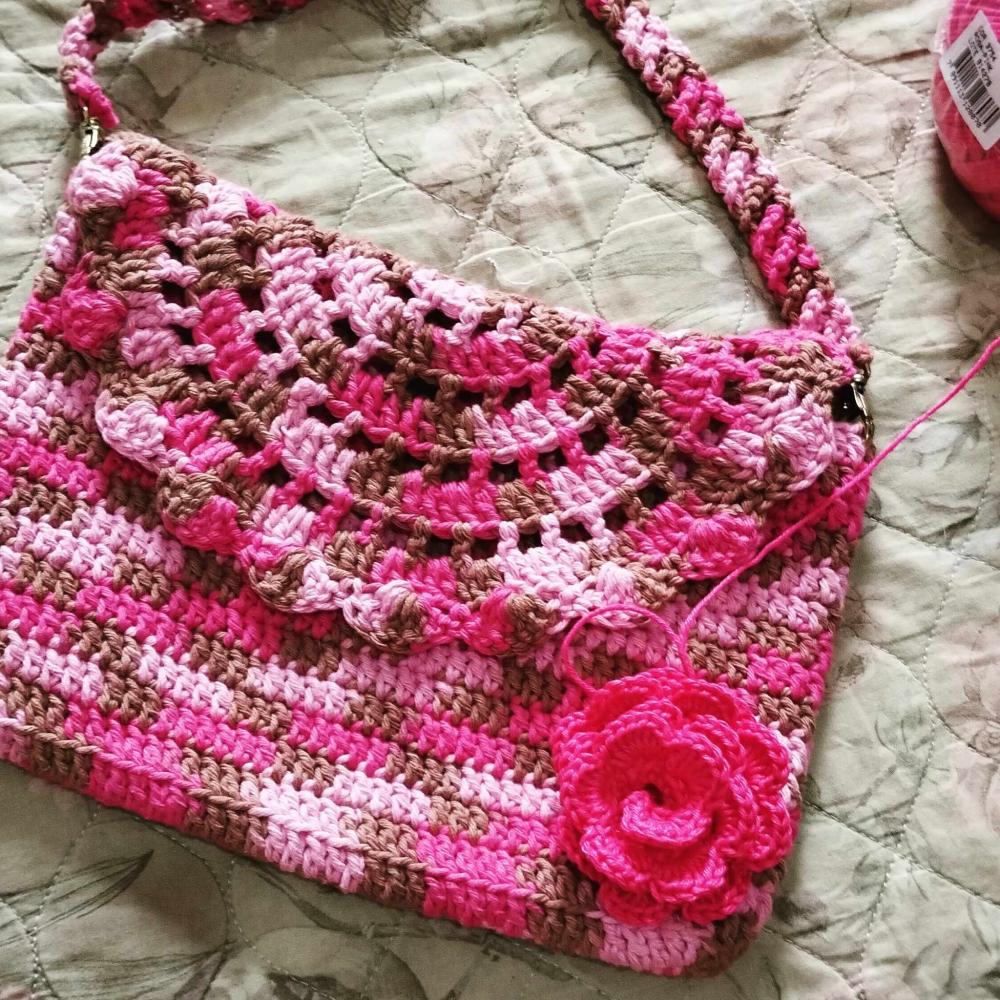 Bolsa de Crochê Ombro Modelo Carteiro Transversal