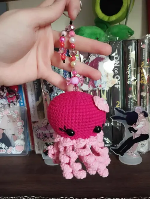 Jelly Fish Agua Viva Amigurumi em Crochê Chaveirinho