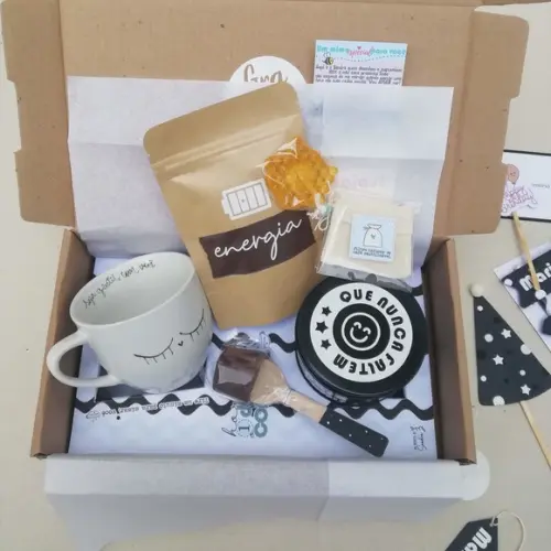 Presente Agradecimento Aniversário Branco - Kit Dose para o Coração