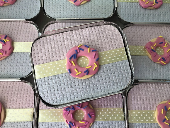 50% Off! Marmitinha Pp Luxo Donut´s 12 Unid