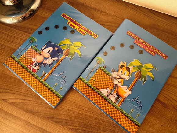 Caderno Brochurão Sonic e Tales (plastificado)