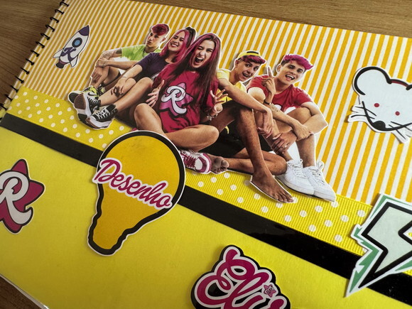 Caderno Desenho Emilly Vick (plastificado)