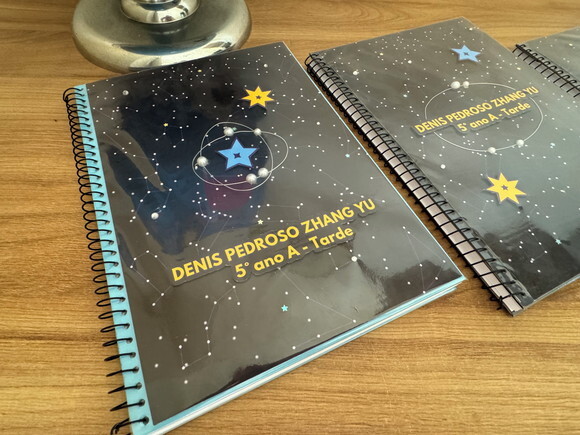 Caderno Espiral Espaço Sideral (plastificado)