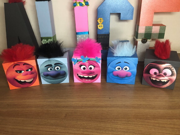Caixinha Papel 5x5x5 Trolls