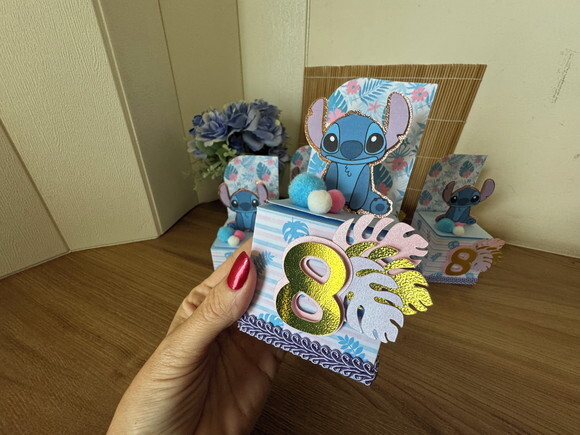 Caixinha Papel Cenário Luxo Stitch
