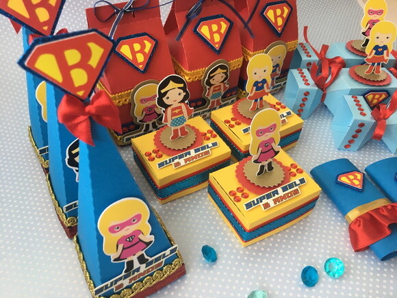 Kit Festa luxo Super Heroínas 58 Peças