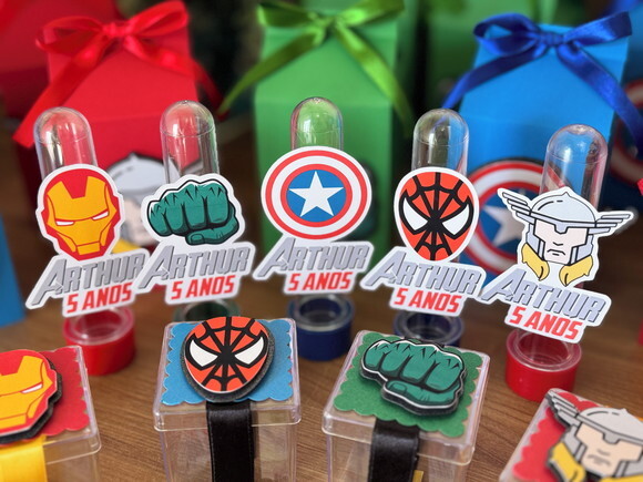 Kit Festa luxo Vingadores Avengers 55 Peças