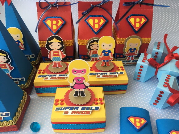 Kit Festa luxo Super Heroínas 58 Peças