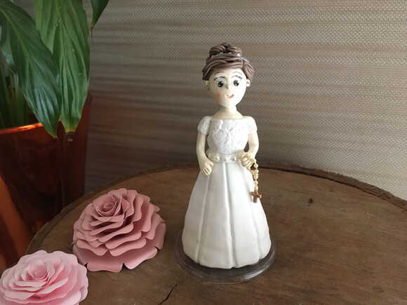Topo de Bolo Eucaristia Menina