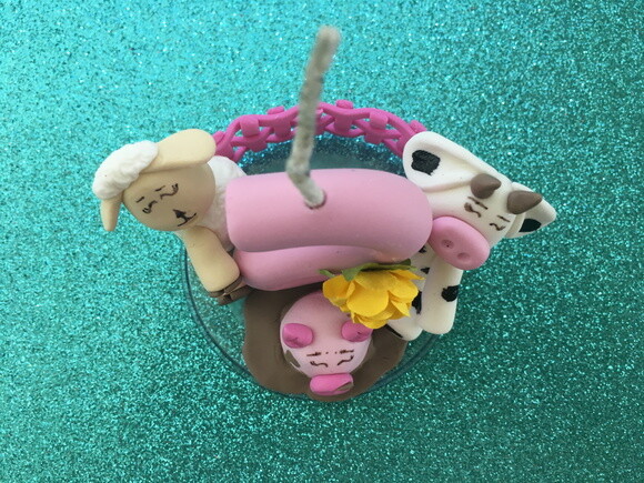 Topo vela Fazendinha menina