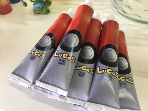 Bisnaga Pokémon Pokéball
