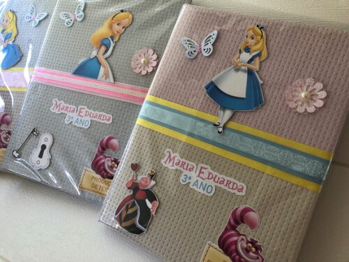 Caderno Brochurão Alice Luxo (plastificado)