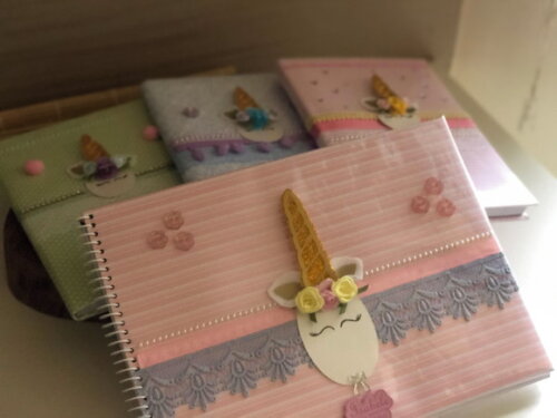 Caderno Desenho Unicórnio Luxo (plastificado)
