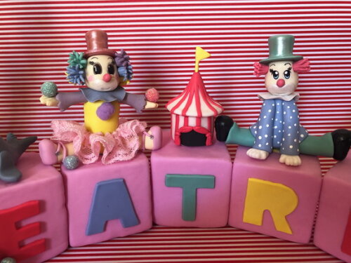 Cubo com Letra Circo rosa