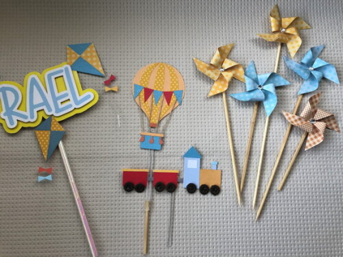 Kit topos de bolo Cata-vento, Pipa e Balão luxo