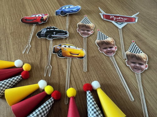 Pins mini chapeus Kit Brigadeiro (carros Disney) 50 Unidades