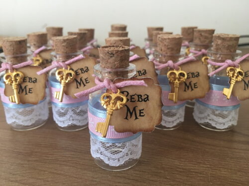 Pronta Entrega! Garrafinha Alice Luxo (15 Unid)