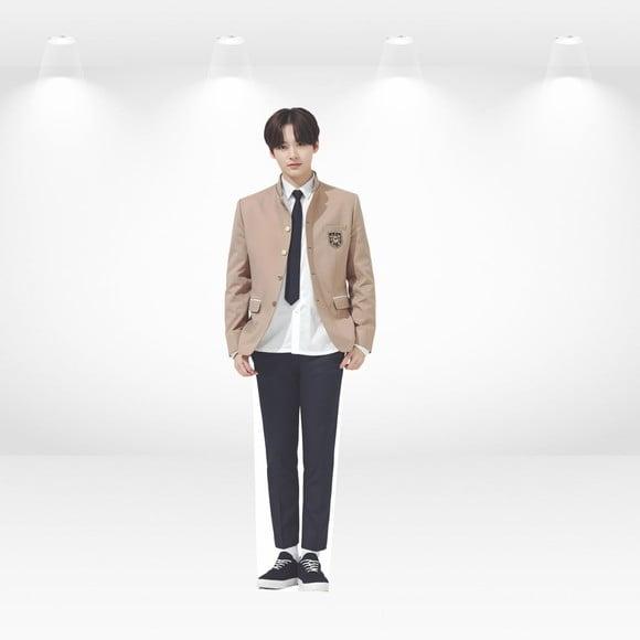 Display / Totem 1,72m Desmontável Lee Know Stray Kids