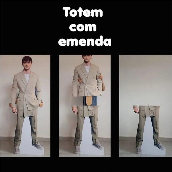 Display / Totem 1,8m Personalizado Desmontavel