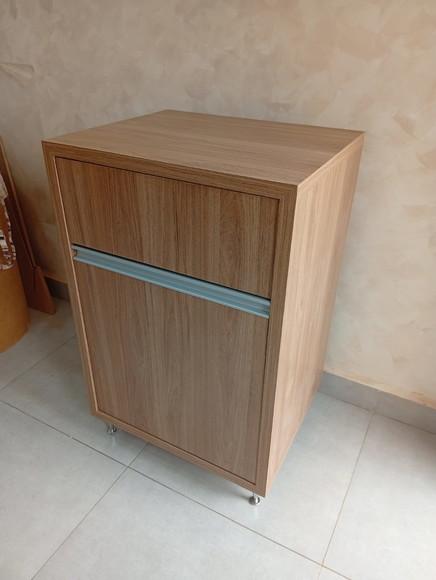 Lixeira de mdf Personalizada para Fastfood  80x60x45cm