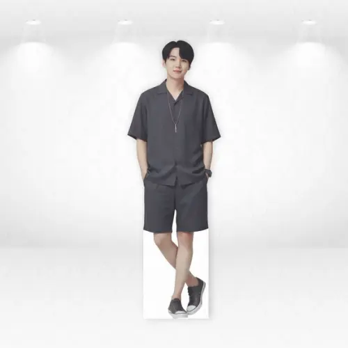 Display / Totem Desmontável 1,74m Bts Suga