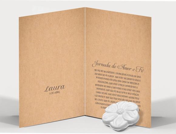 Cartão Batismo Personalizado c/ Aplique Sabonete Flor.