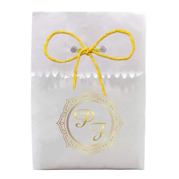 CASAMENTO - SAQUINHO PAPEL PERSONALIZADO. C/ FURO E CORDÃO