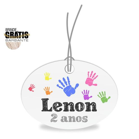 Tag infantil oval mãos tinta