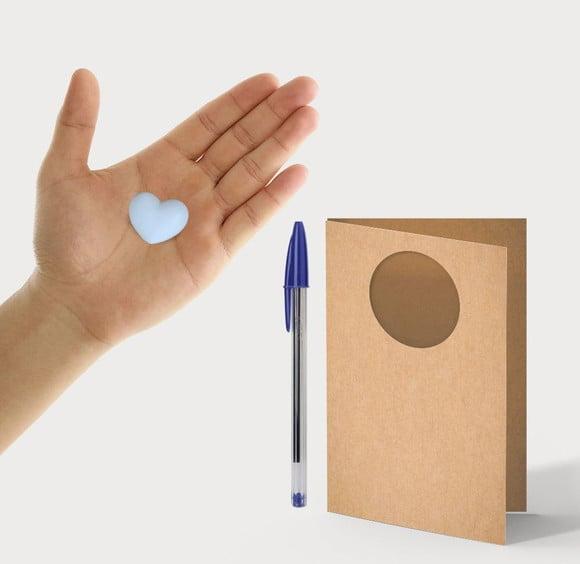 Cartão Batismo Personalizado c/ Aplique Mini Coração Azul.