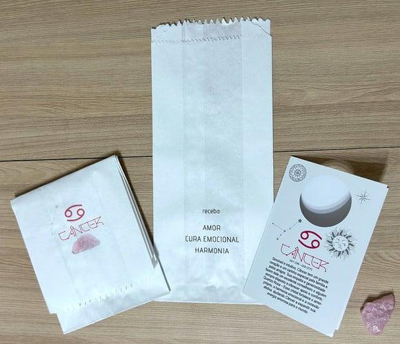Cartão Person. Signo Câncer + Quartzo Rosa. Pct c/ 12 Kits.