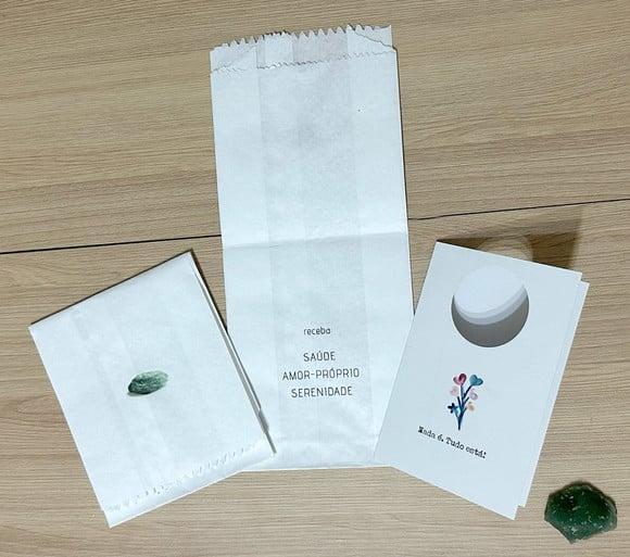 Cartão Personalizado + Cristal Quartzo Verde. Pct c/ 12 Kits
