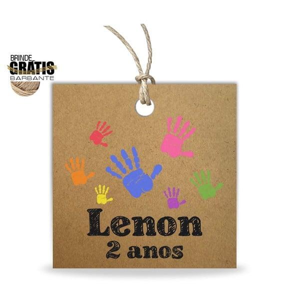 Tag infantil quadrada mãos tinta