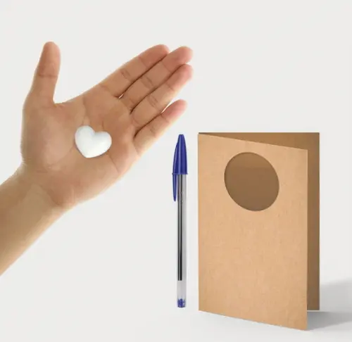 Cartão Maternidade Person. c/ Aplique Mini Coração Branco