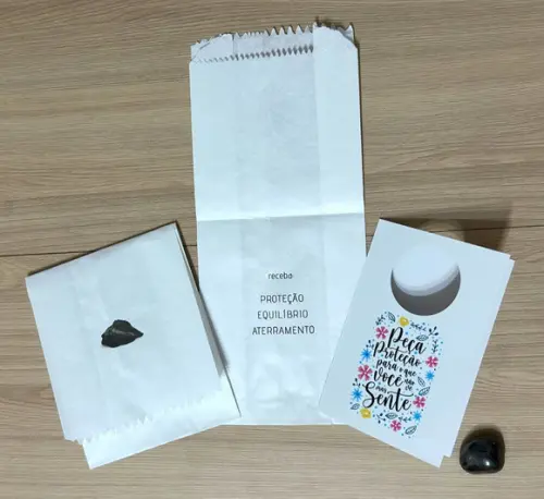 Cartão Personalizado + Cristal Hematita. Pct c/ 12 Kits.