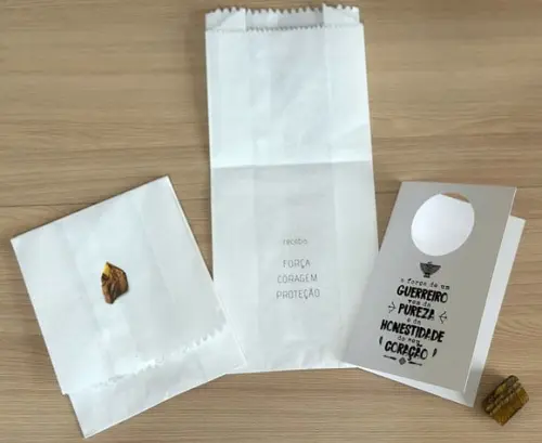 Cartão Personalizado + Cristal Olho de Tigre. Pct c/ 12 Kits