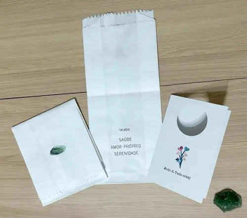 Cartão Personalizado + Cristal Quartzo Verde. Pct c/ 12 Kits