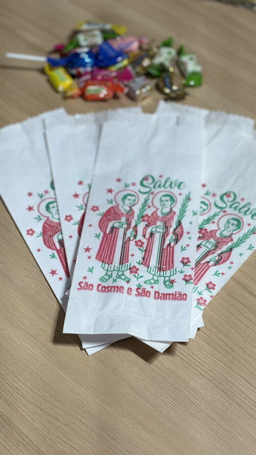 Saquinho de Papel Cosme e Damião Branco 50 un + 50 Santinhos de