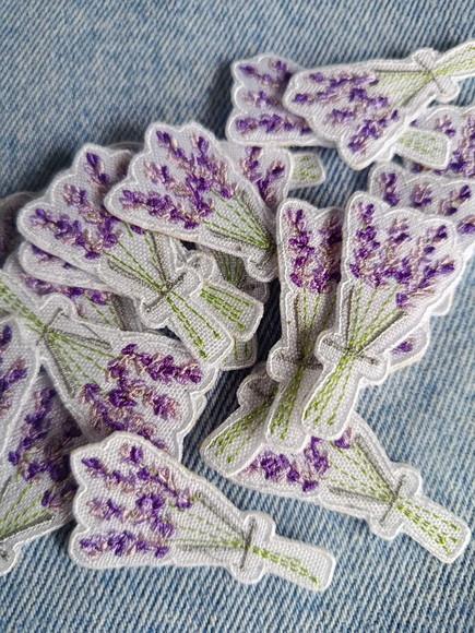 20 lPatches Bordados Lavanda Termocolantes P Artesanato e Decora?