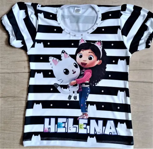 Camiseta Casa Mágica da Gabby com Strass e Pérolas