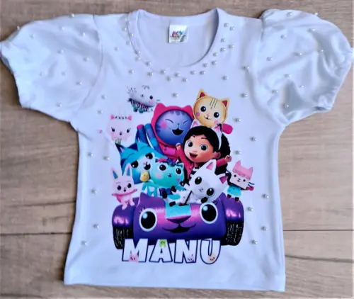 Camiseta Casa Mágica da Gabby com Strass e Pérolas