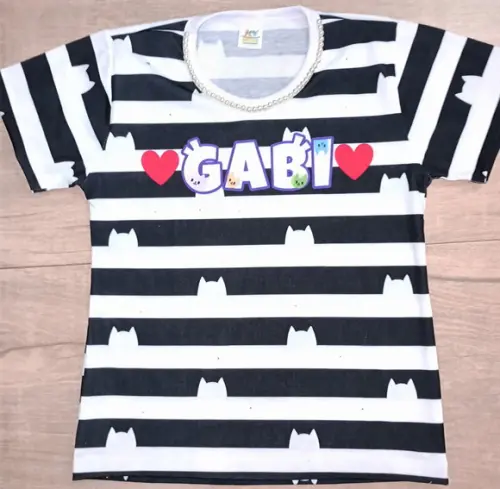 Camiseta Casa Mágica da Gabby com Strass e Pérolas