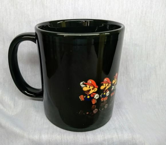 Caneca Preta - Super Mario Bros