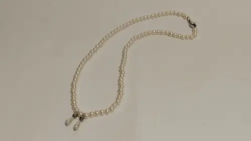 Colar de Pérolas com pingentes