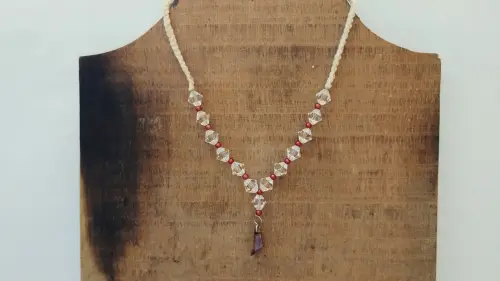 Colar Boho com Cristais