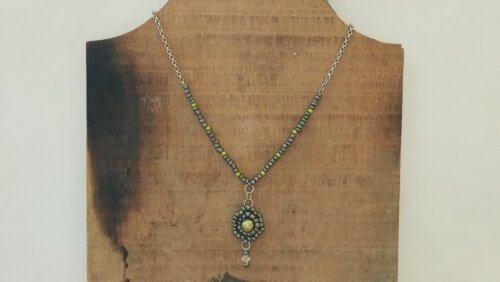 Colar Boho chic com pingente Mandala