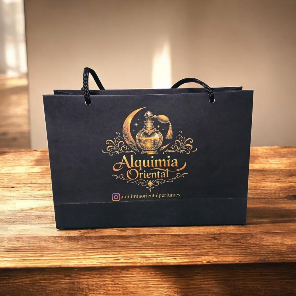 Sacola de Papel M 21X14,5 Personalizada com Logo - Pacote com 30 