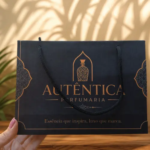 Sacola de Papel M 21X14,5 Personalizada com Logo - Pacote com 30 Unidades